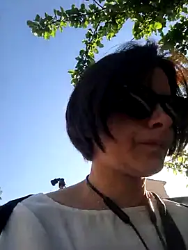 Piediniecollant online show from April 19, 2026, 6:36 am