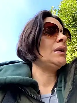 Piediniecollant online show from April 5, 2026, 7:04 am