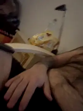 Snapshot of hairyguy_ chatting on October 27, 2025, 3:24 pm hairyguy  online show from October 27, 2025, 3:24 pm