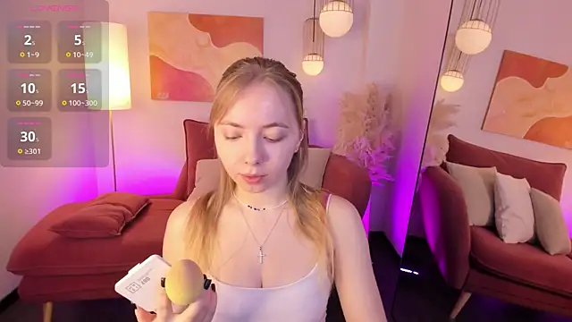 Nora Miller online show from November 6, 2025, 5:55 am