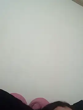 morenahhwy online show from December 19, 2025, 9:06 pm