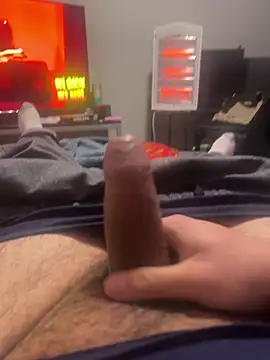 Snapshot of bigboy947 chatting on February 21, 2026, 1:29 am bigboy947 online show from February 21, 2026, 1:29 am