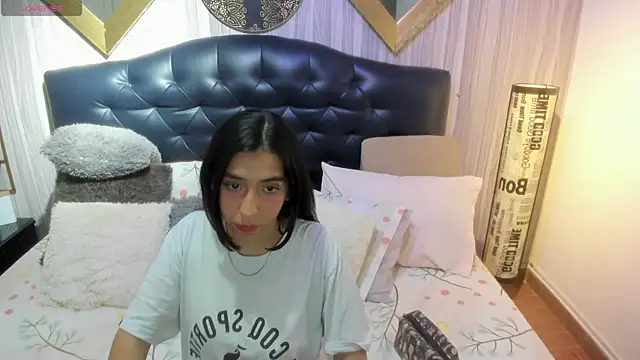 shirley sweet  online show from October 29, 2025, 10:20 pm