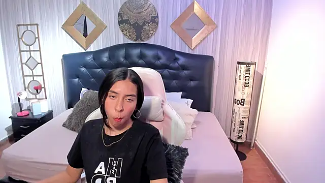 shirley sweet  online show from November 1, 2025, 8:46 pm