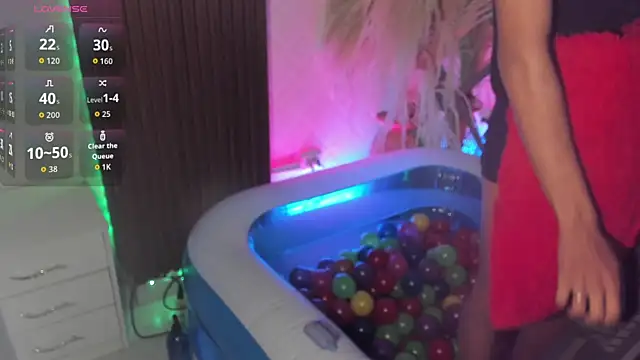 Max Steell online show from November 15, 2025, 5:33 am