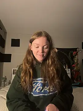 stonerbaby online show from December 3, 2025, 10:42 pm