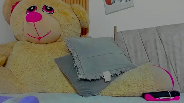 little emiily  online show from January 10, 2026, 2:01 pm