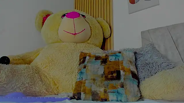 little emiily  online show from January 13, 2026, 6:12 pm