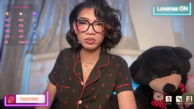 Snapshot of FernandaFox_ chatting on June 5, 2026, 4:17 am FernandaFox online show from June 5, 2026, 4:17 am