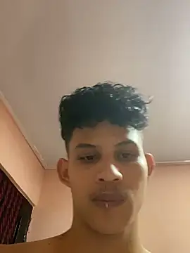 KamiSuarez online show from January 18, 2026, 4:27 am