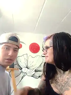 Snapshot of Shadow_Secret chatting on October 29, 2025, 4:50 pm Shadow Secret online show from October 29, 2025, 4:50 pm