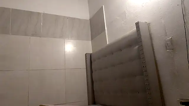 Hairy ptt online show from November 19, 2025, 1:44 pm