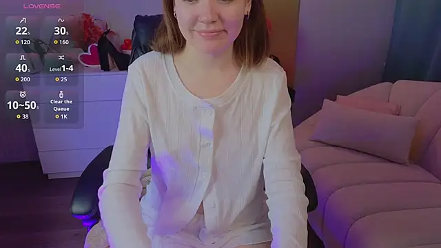 R I N A online show from February 17, 2026, 1:14 am