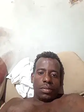 Snapshot of Erickgleison chatting on April 3, 2026, 10:05 pm Erickgleison online show from April 3, 2026, 10:05 pm