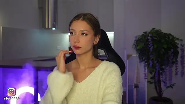 Cleose online show from February 13, 2026, 7:08 am