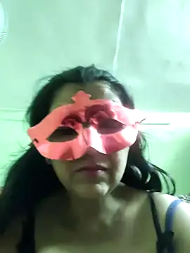 Snapshot of LOVE__RANI chatting on May 9, 2026, 3:26 pm LOVE RANI online show from May 9, 2026, 3:26 pm
