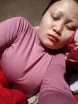 yoyo-mi online show from March 3, 2026, 1:51 pm