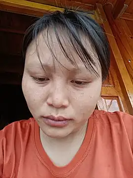 yoyo-mi online show from May 24, 2026, 2:33 am
