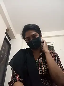 Snapshot of Green_LaDY66 chatting on October 28, 2025, 4:17 pm Green LaDY66 online show from October 28, 2025, 4:17 pm