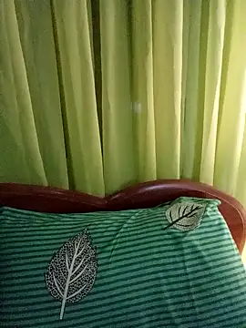 Esenia505 online show from January 18, 2026, 5:05 pm