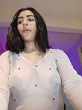 Sara-215 online show from April 3, 2026, 5:25 am