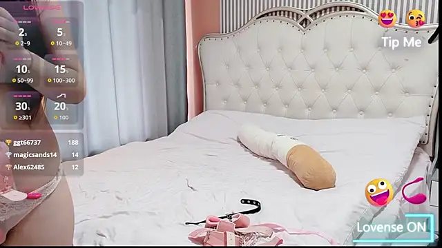 zhnlky online show from March 7, 2026, 1:12 am