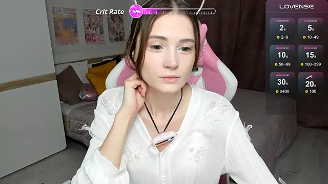 Hana Flo  online show from November 27, 2025, 1:55 pm