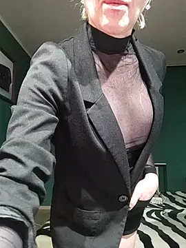 Snapshot of Seta385211 chatting on November 26, 2025, 8:31 pm Seta385211 online show from November 26, 2025, 8:31 pm