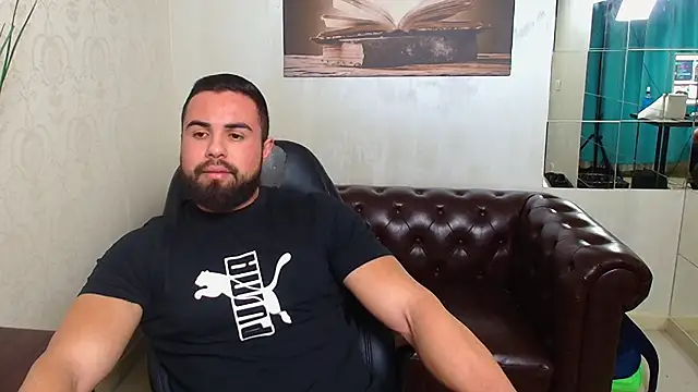 HayesWood online show from December 16, 2025, 5:44 am