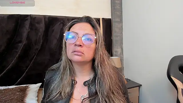 Lady Lure online show from January 10, 2026, 12:44 pm