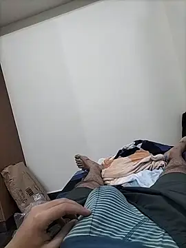 SentScruples online show from December 3, 2025, 6:51 pm