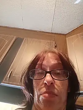 MetalGoddess online show from May 4, 2026, 1:36 pm