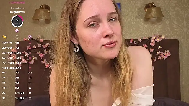 VanessaLightDiamond online show from May 11, 2026, 5:09 am