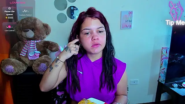 Emma boo online show from March 7, 2026, 4:23 pm