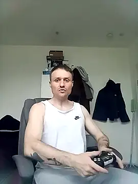 Snapshot of Caliguy36 chatting on March 16, 2026, 7:12 am Caliguy36 online show from March 16, 2026, 7:12 am