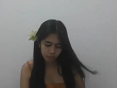 Hot cheng20 online show from November 5, 2025, 4:43 pm