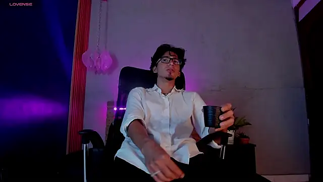 kane del toro online show from December 4, 2025, 6:56 am