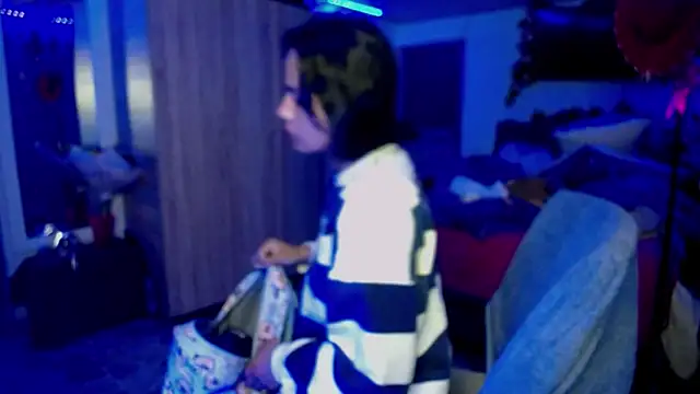Snapshot of Samara_Homescapes chatting on June 13, 2026, 5:49 am Samara Homescapes online show from June 13, 2026, 5:49 am