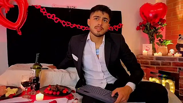 Snapshot of jaiden_thoner chatting on February 14, 2026, 5:18 am jaiden thoner online show from February 14, 2026, 5:18 am