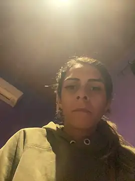 Snapshot of sabrinaneves chatting on July 13, 2026, 11:37 pm sabrinaneves online show from July 13, 2026, 11:37 pm