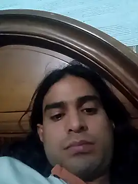 yuhenthr online show from October 29, 2025, 3:05 am