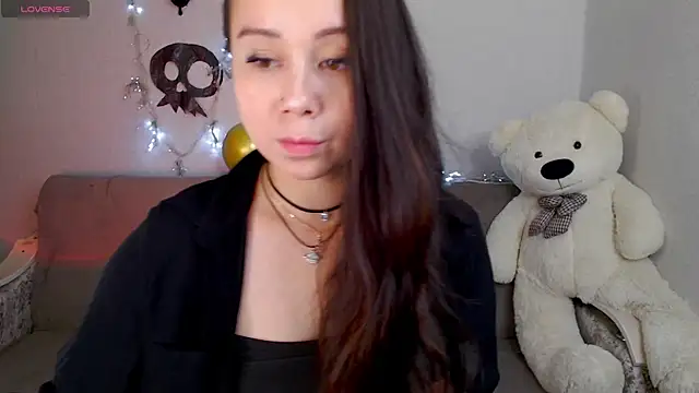 Snapshot of WOWalina chatting on November 1, 2025, 7:13 am WOWalina online show from November 1, 2025, 7:13 am