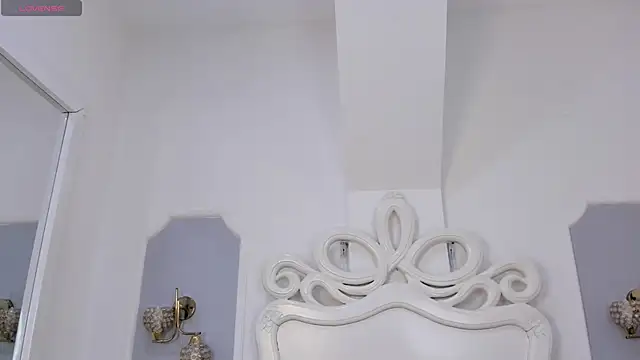 Snapshot of roxana_scott1 chatting on March 3, 2026, 3:46 am roxana scott1 online show from March 3, 2026, 3:46 am