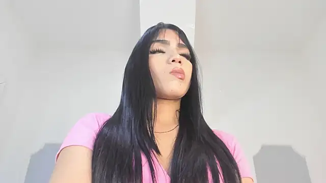 roxana scott1 online show from March 25, 2026, 4:12 am