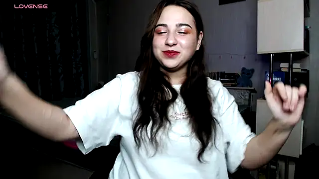 erica  mills online show from November 1, 2025, 9:30 pm