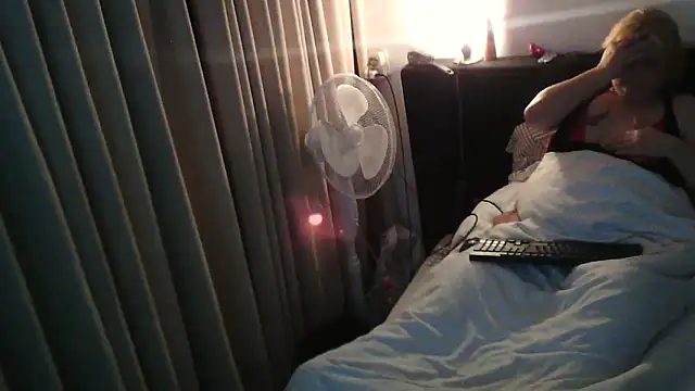 Sylviastar46 online show from December 21, 2025, 6:53 pm