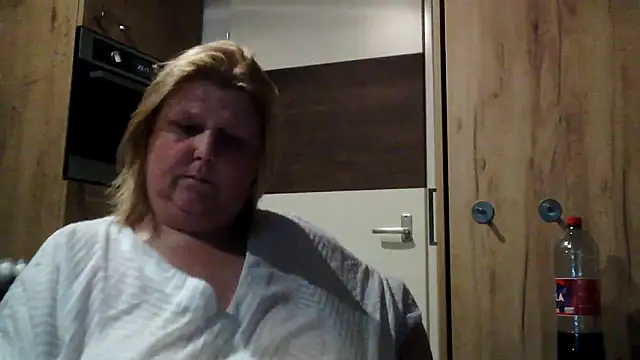 Sylviastar46 online show from March 22, 2026, 8:54 pm