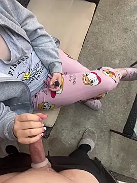 Teeny-Slut18 online show from May 22, 2026, 5:38 am