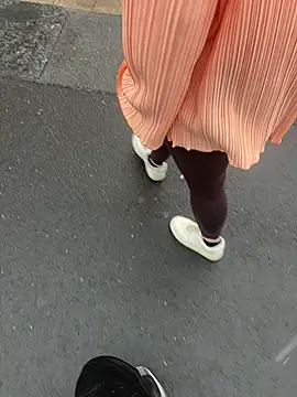 Teeny-Slut18 online show from May 31, 2026, 9:37 am