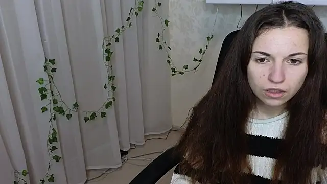 Snapshot of Ulyanix chatting on February 9, 2026, 5:05 am Ulyanix online show from February 9, 2026, 5:05 am